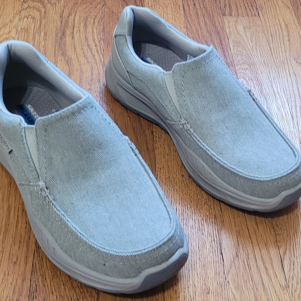 Skechers Taupe (Light Grey) Canvas Slip-On Loafers - Like New